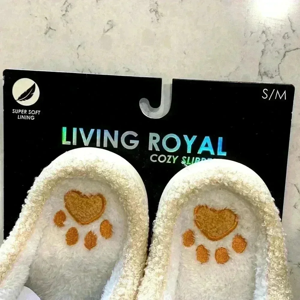 Living Royal Cozy Slippers 🐶 - Picture 2 of 5